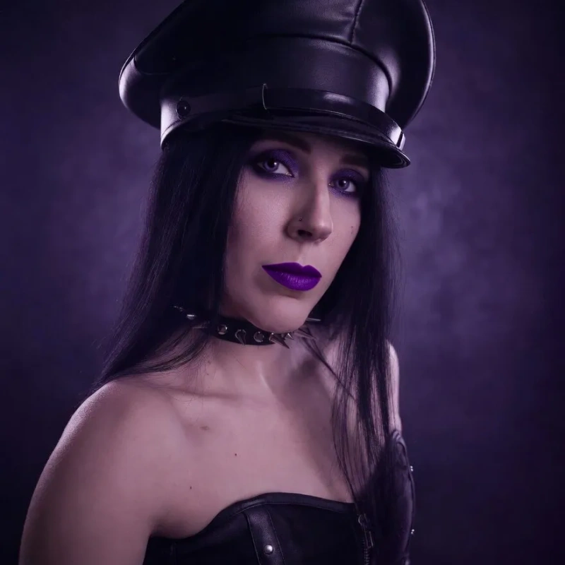 TrystHub - Escorts Nashville - Modelo Madam Amethyst TrystHub - Nashville Escorts - Modelo Madam Amethyst