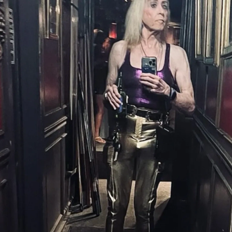TrystHub - Escorts San Diego - Modelo Mistress Cobalt TrystHub - San Diego Escorts - Modelo Mistress Cobalt