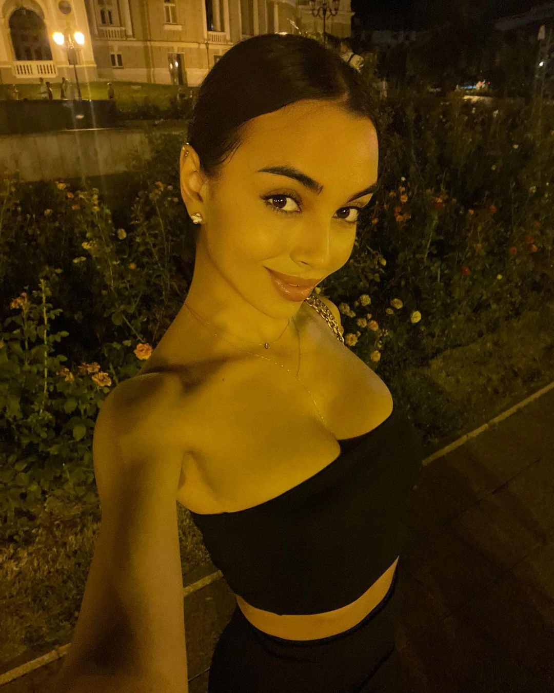 Finally found a platform with proper client screening! TrystHub's verification system filters out time-wasters, and I only work with respectful, genuine clients now.